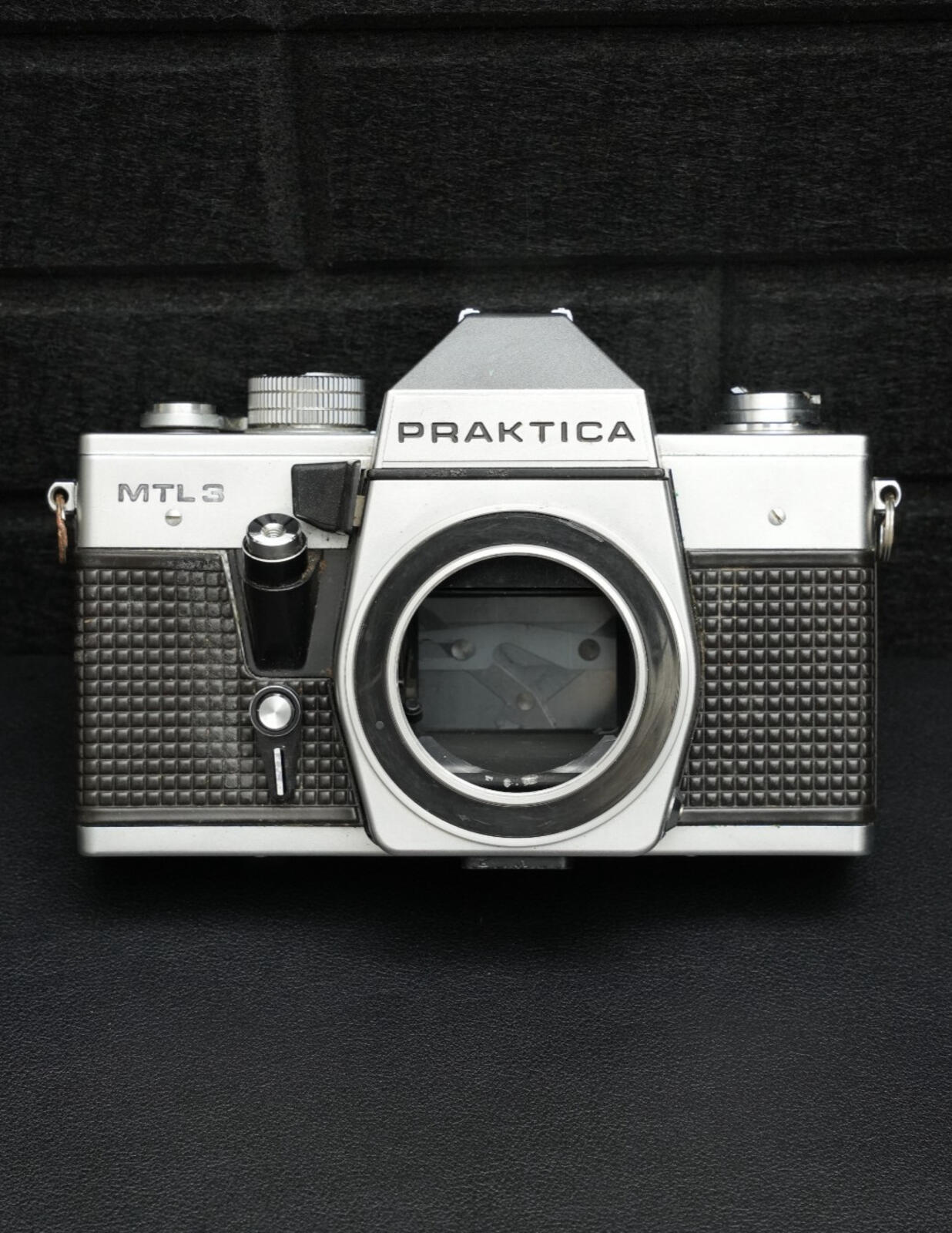 Praktica MTL3 SLR 35mm Vintage 1980's Film Camera Body Only - Faulty Not Working