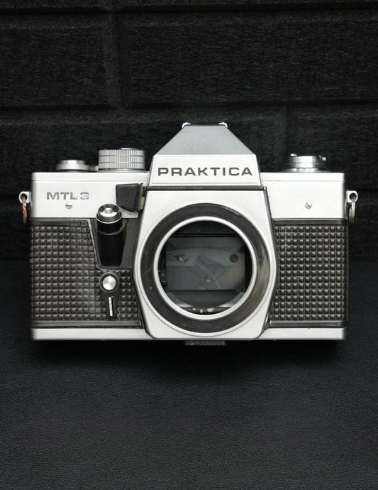 Praktica MTL3 SLR 35mm Vintage 1980's Film Camera Body Only - Faulty Not Working