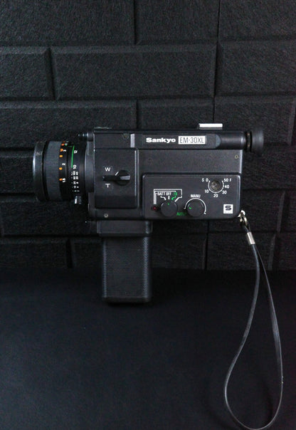 Sankyo EM-30XL Vintage 1970's Super 8 Cine Film Camera & Case - Fully Working
