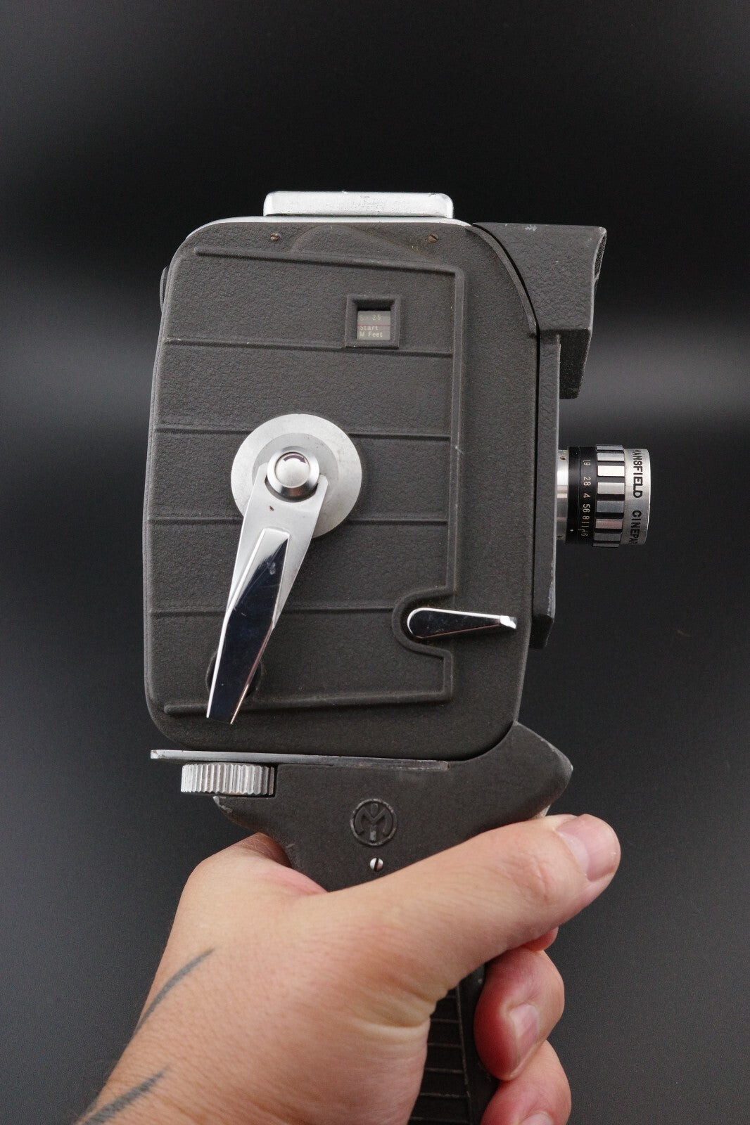 Vintage Mansfield Holiday Model-1E - Vintage 8mm Cine Movie Camera - Working