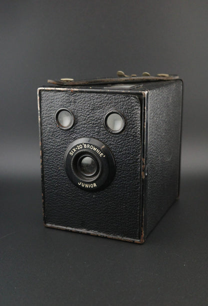 Kodak Six-20 Brownie Junior Vintage 1930's 620 Film Camera - Tested and Working