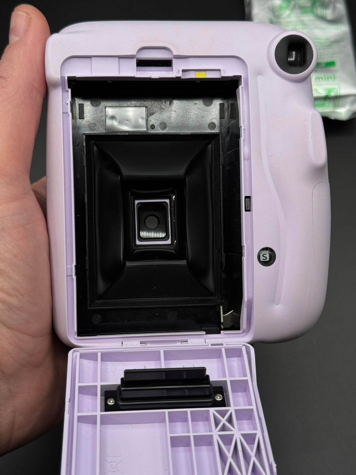 Boxed Fujifilm Instax Mini 11 Lilac Instant Camera + Film & Batteries - Working