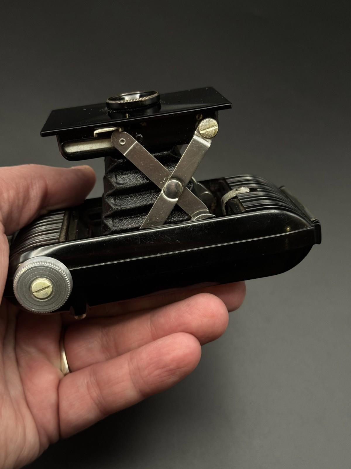 Vintage Kodak Bantam Bakelite Folding 828 Film Camera No 67817 - Untested