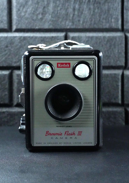 Kodak Brownie Flash III Vintage 1950's 127 Film Box Camera + Case - Working W541