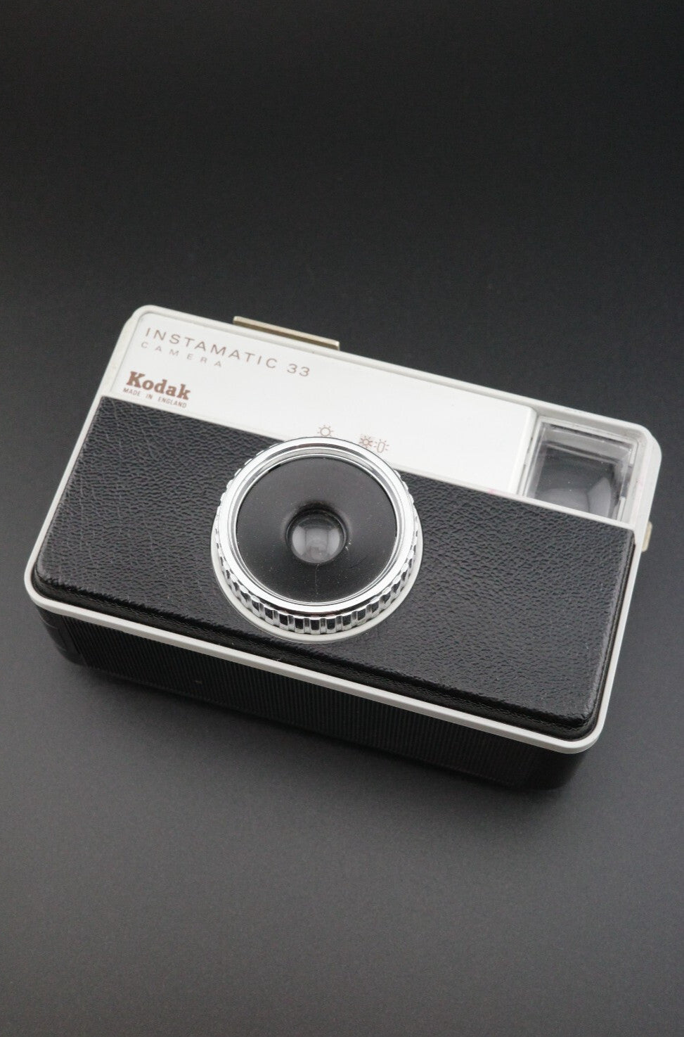 Vintage 1960's Kodak Instamatic 33 Retro Compact 126 Film - Tested & Working
