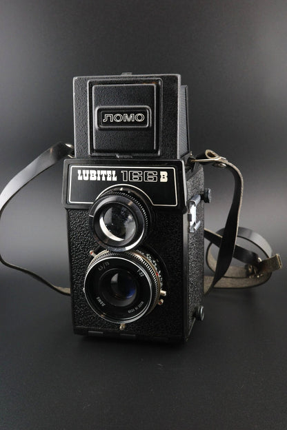 Lomo Lubitel 166B Vintage 1980's 120 TLR Film Camera 75mm f/4.5 Tested & Working