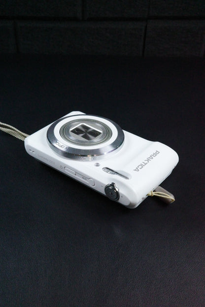 Praktica Luxmedia Z212 20MP Digital Camera – White + Battery - Tested & Working