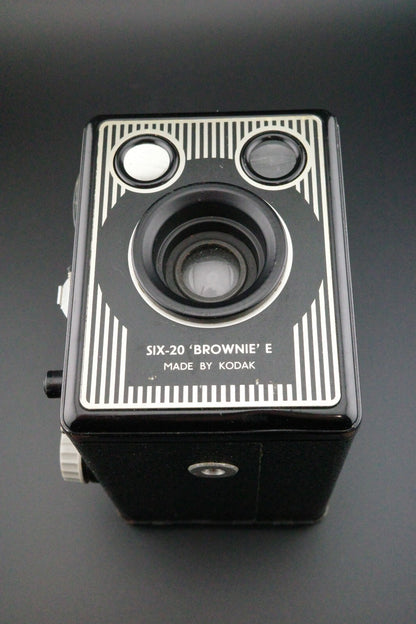 Kodak Six-20 Brownie Model E Vintage 1940's 620 Film Camera - Tested & Working