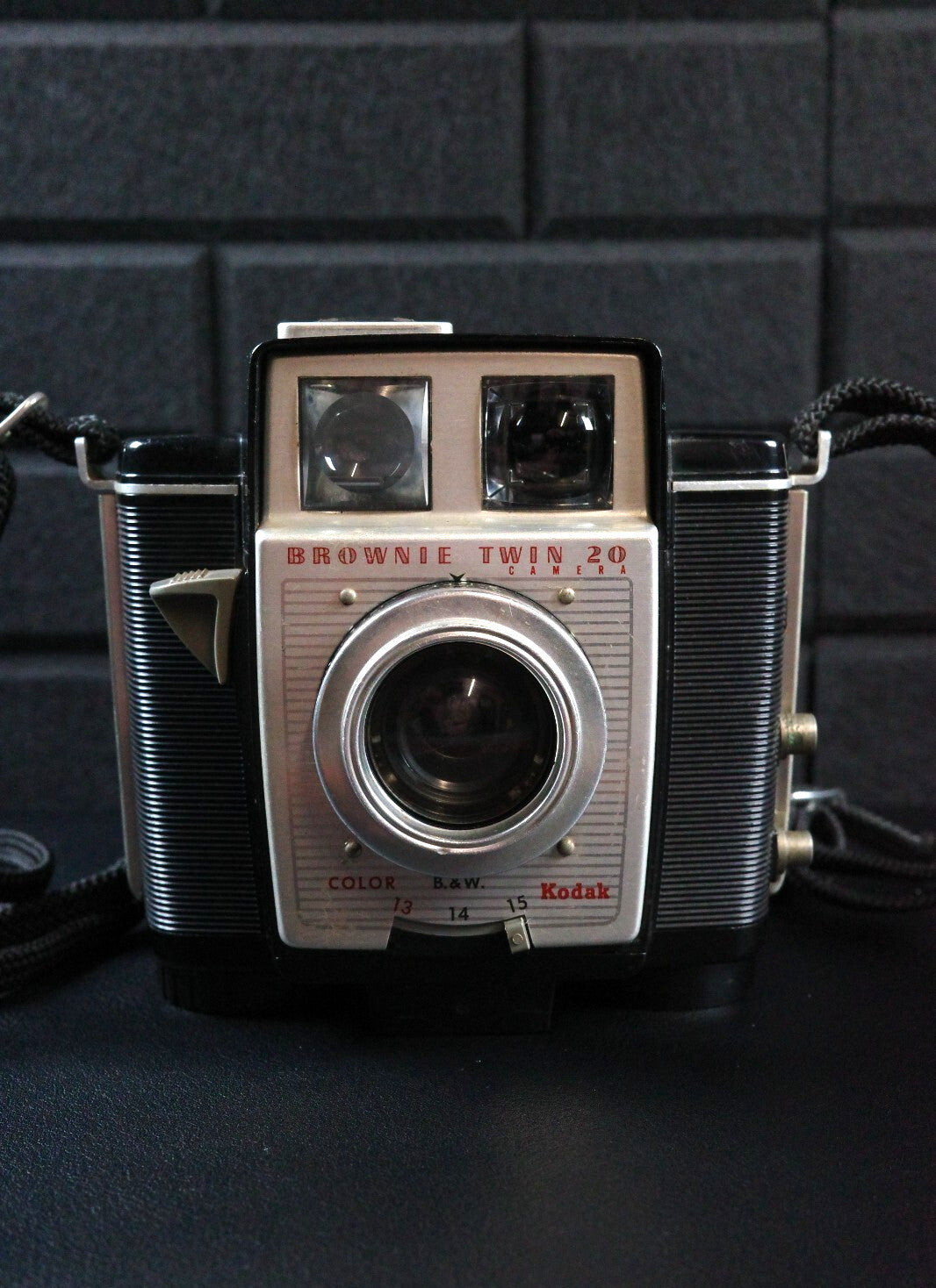 Working Kodak Brownie Twin 20 Vintage 1960's 620 Film Camera & Instructions