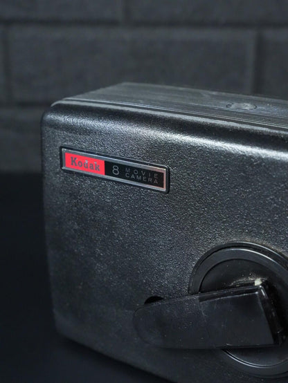 Kodak Brownie Vintage 1960's 8mm Movie Cine Camera Ektanar f/1.9 Lens - Working