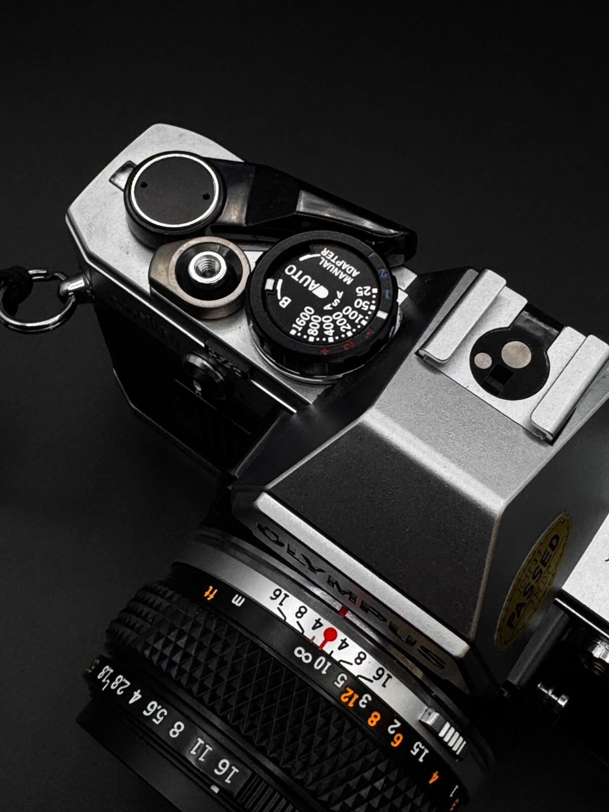 Olympus OM10 SLR 35mm Film Camera + Zuko 50mm F1.8 Lens - Faulty - Read Details
