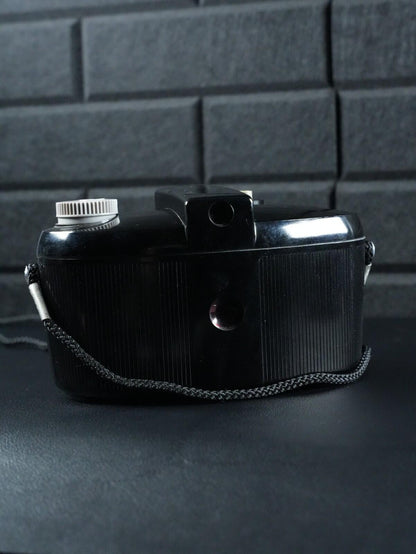 Kodak Brownie 127 Vintage 1950s 127 Film Camera + Case - Tested & Working (Z533)