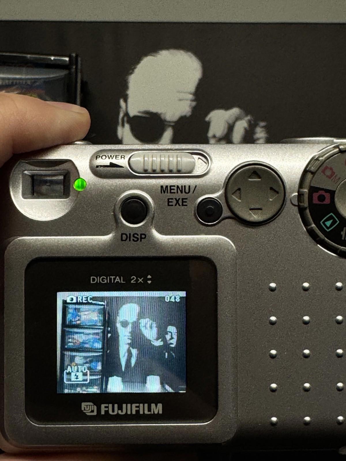 Fujifilm MX-1200 1.3MP Digital Camera + Batteries & Memory Card - Fully Working