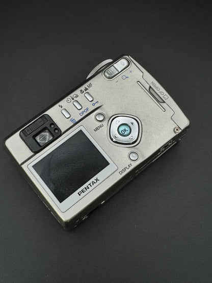 Fully Working Pentax Digital Camera Optio 330 3.2MP + Battery (Read Details)