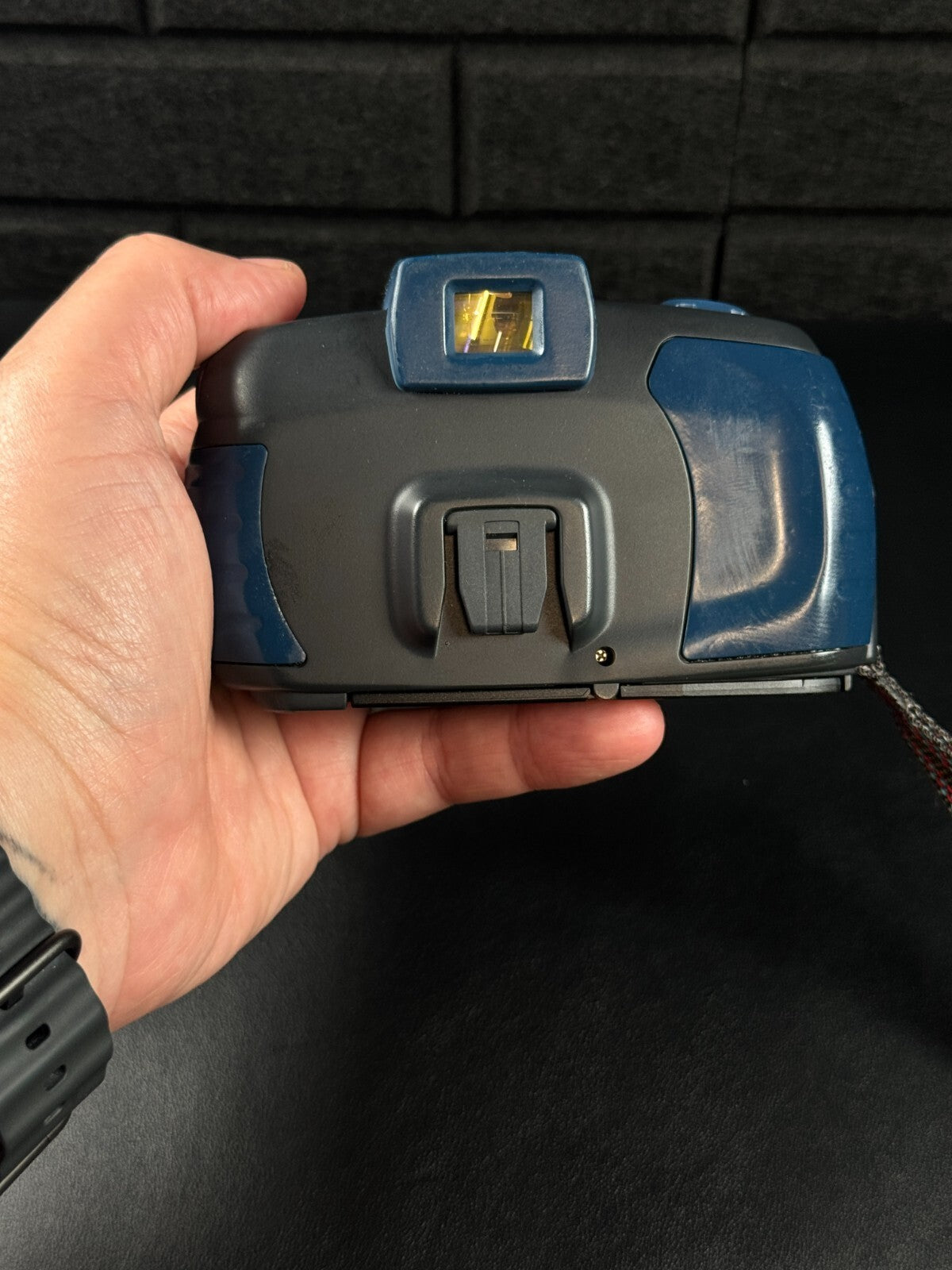 Minolta Vectis GX-1  1990's Weatherproof APS Film Camera - Working, Read Details