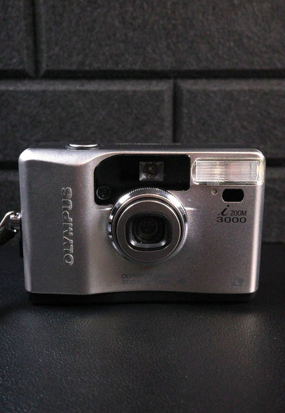 Olympus izoom 3000 Vintage 2000's APS Film Camera + New Battery Tested & Working