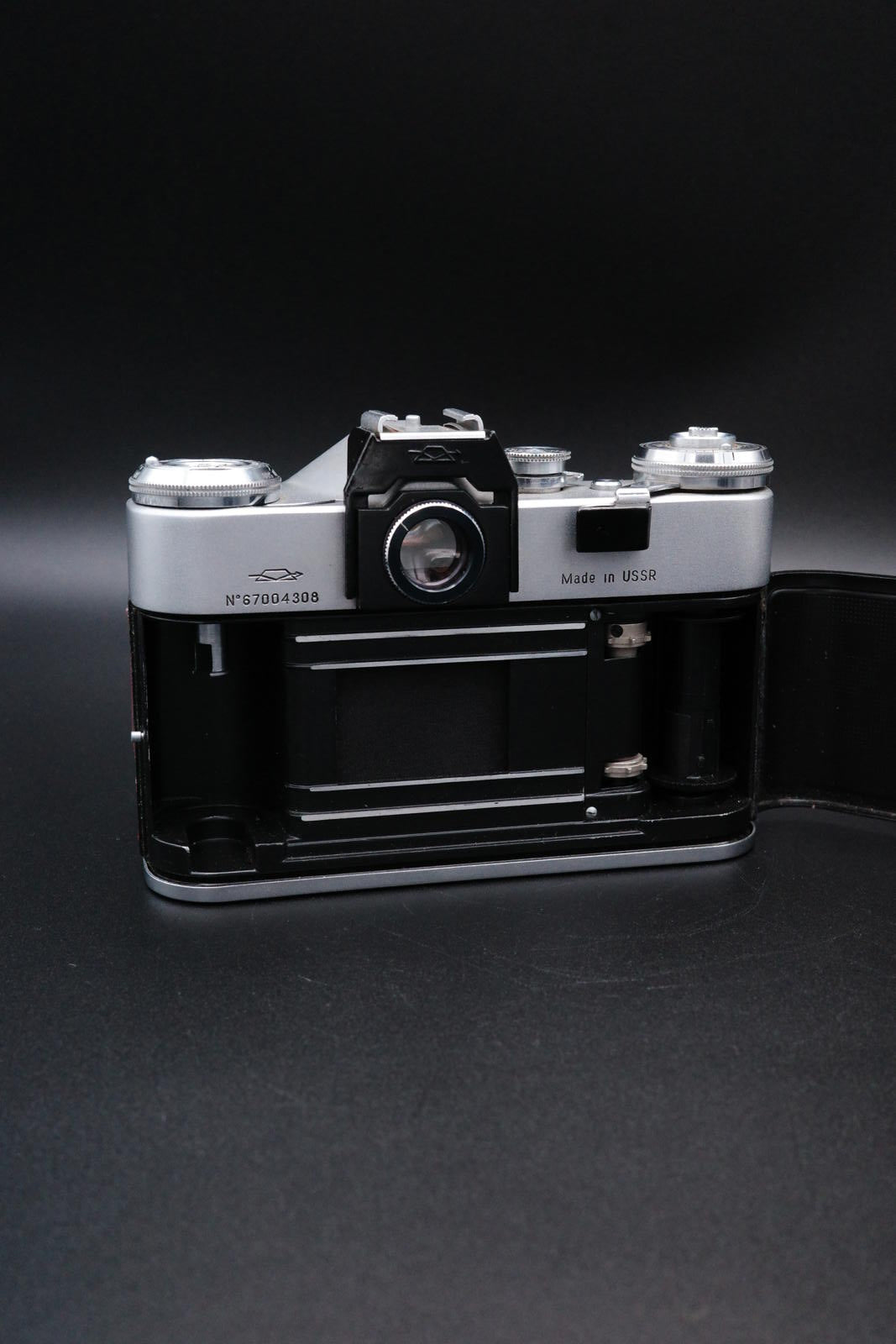 Zenit-E 35mm Vintage SLR Film Camera – Burgundy Faux Leather - Spares or Reapir