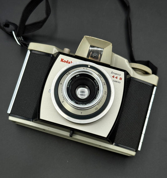 Kodak Brownie 44A 127 Vintage 1960's Film Camera & Case  - Faulty (D279)