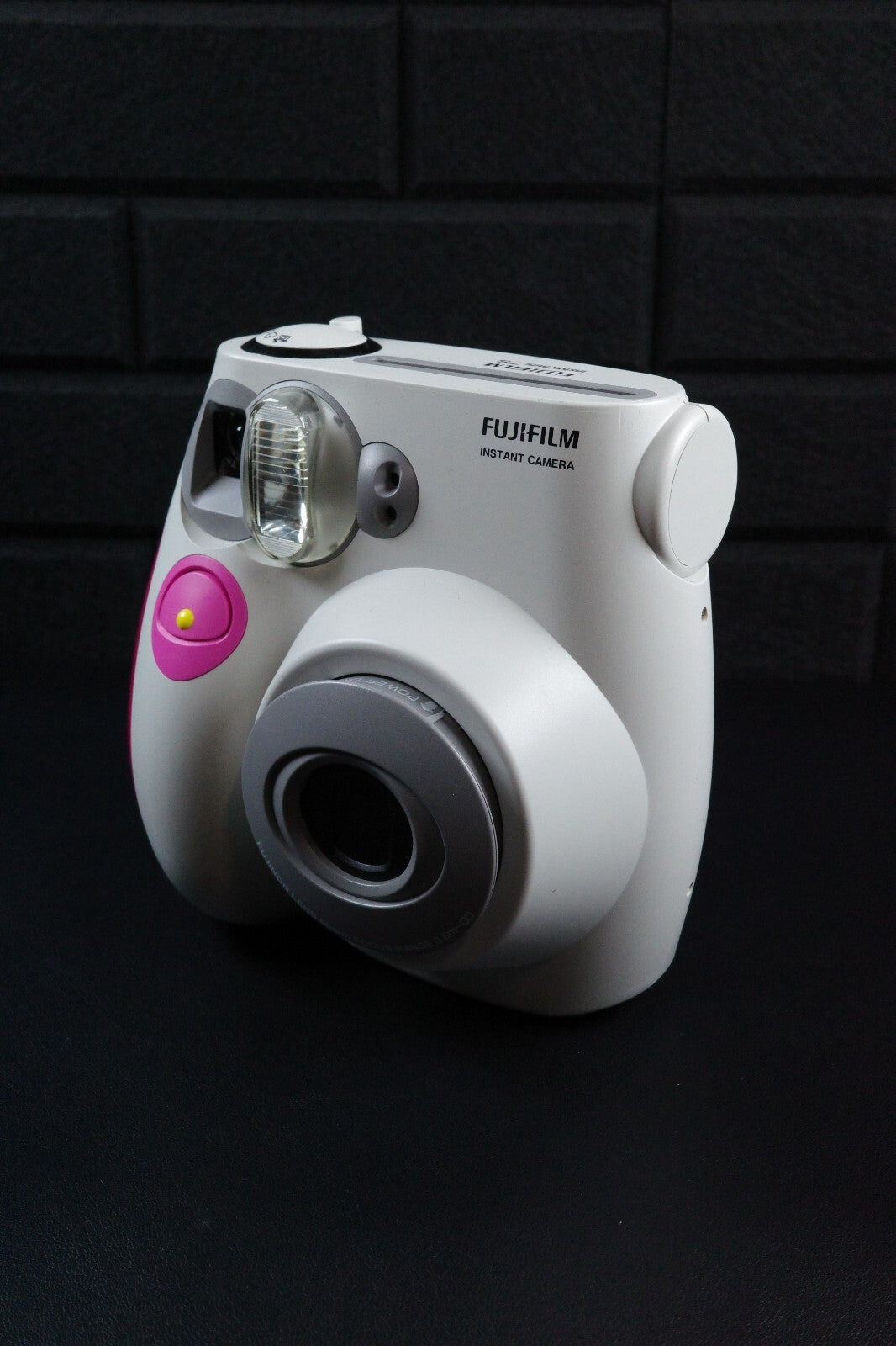 Fujifilm Instax Mini 7S Instant Film Camera Boxed & Working + Film and Batteries