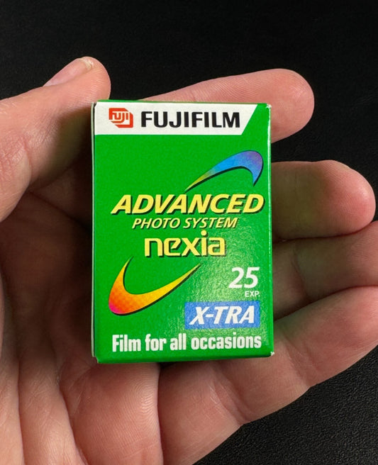 Rare Fujifilm APS Advanced Photo System Nexia 25 Film (25 Exposure) Expired 2004