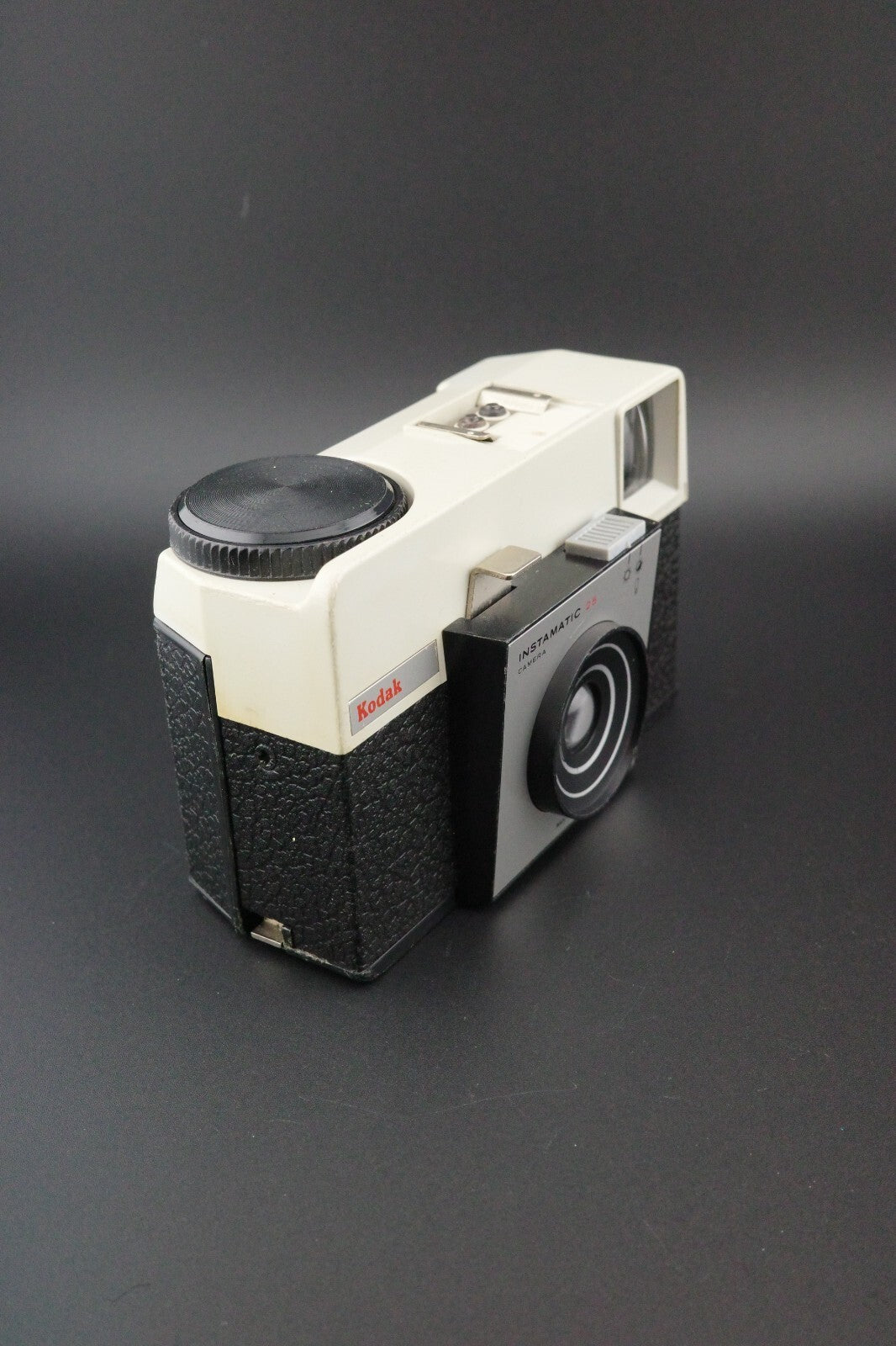 Vintage 1960's Kodak Instamatic 25 Retro 126 Film Camera +  Case & Instructions