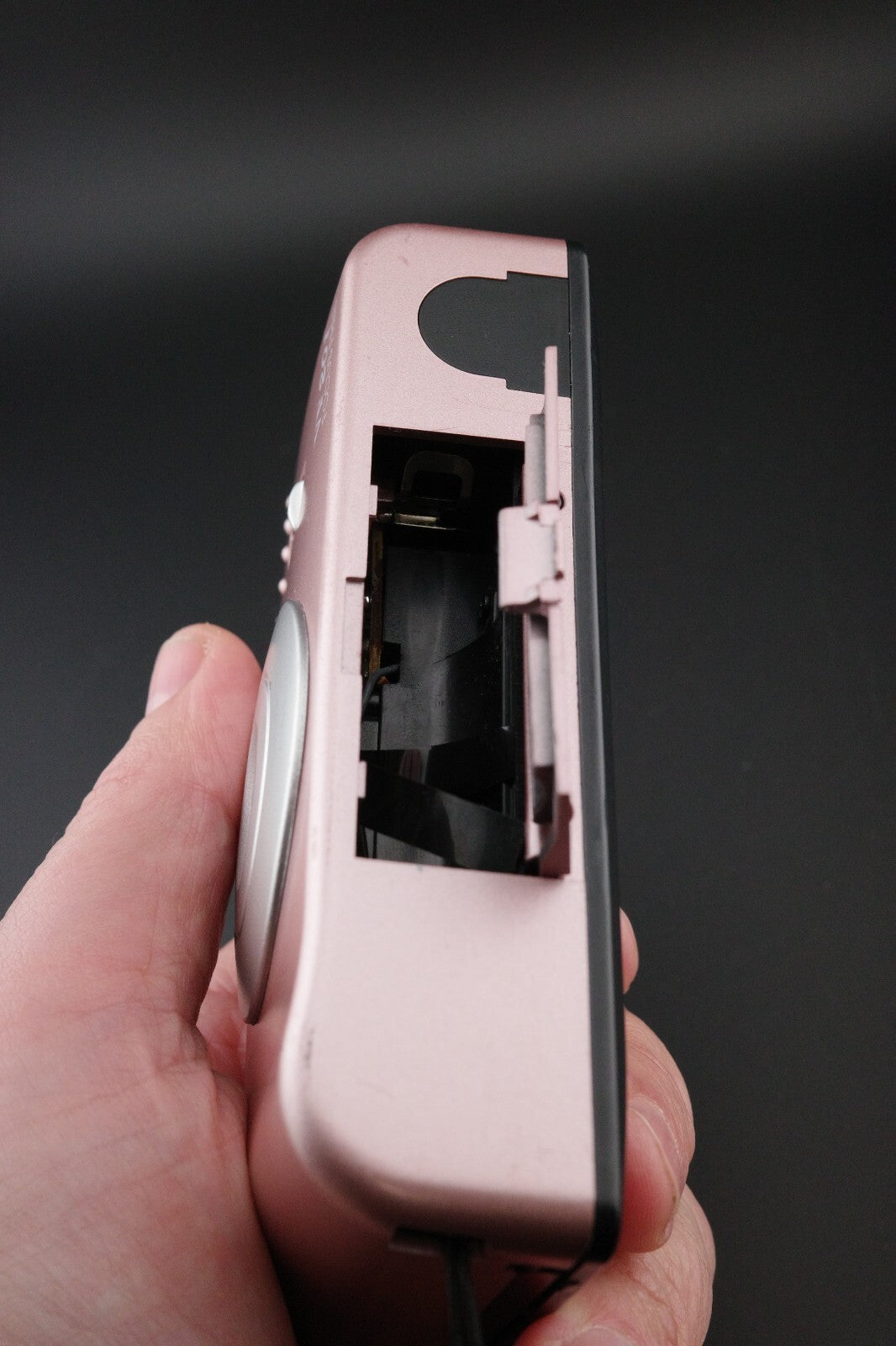 Pink VF201 Focus Free Point and Shoot 35mm Film Camera - Tested & Working