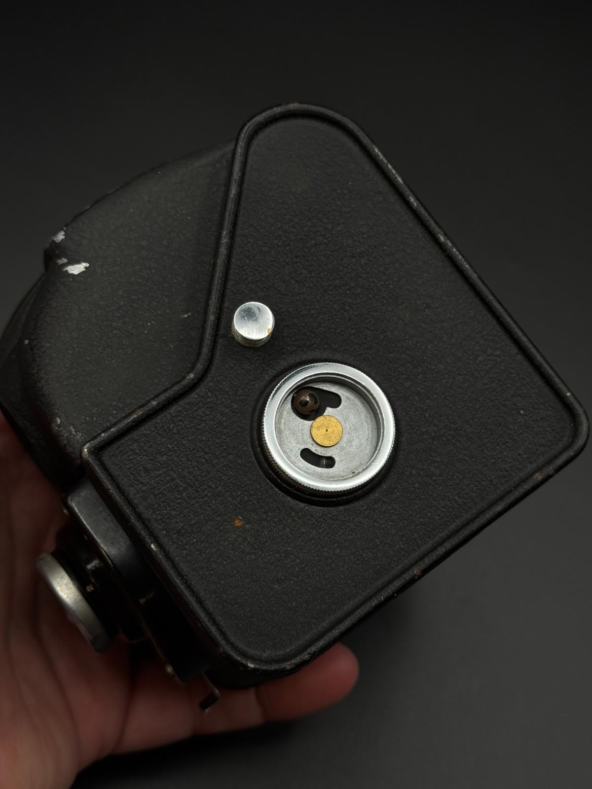 Vintage Ensign Ful-Vue Box Camera 120 Film - Untested