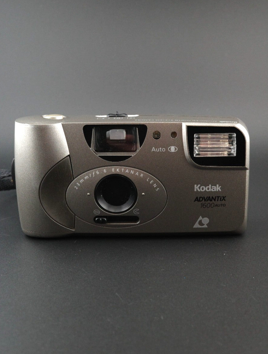 Kodak Advantix 1600 Auto Vintage 1990's APS Film Camera + Case Tested & Working