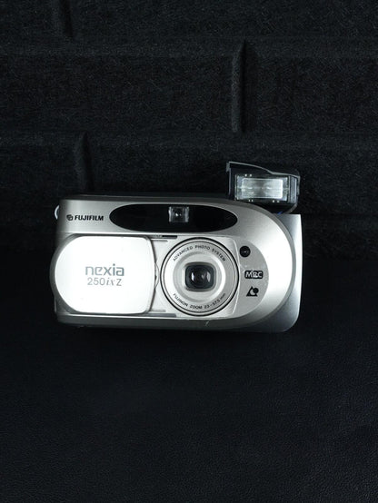 Fujifilm Nexia 250ix Z Vintage 2000's Compact APS Film Camera - Tested & Working
