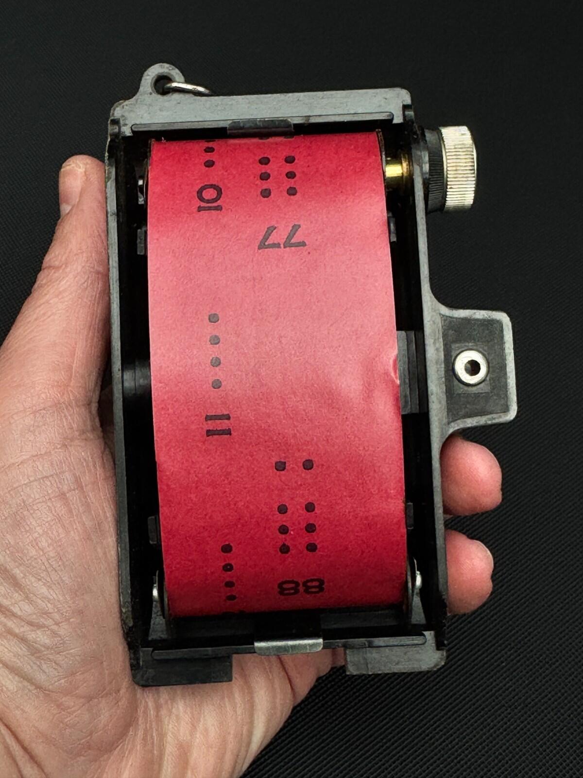 Photo Magic No. 4065 Vintage 1950's British Bakelite Camera - Working (G85)