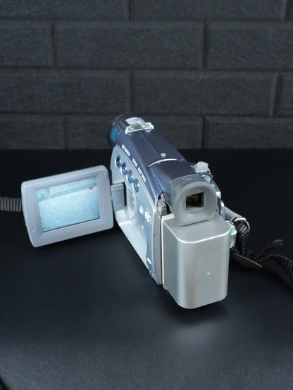 Canon MV700i MiniDV Camcorder Digital Video Camera With Night Mode - Working