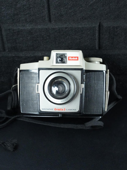 Kodak Brownie Cresta 3 Vintage 1960's 120 Film Camera - Tested & Working W535