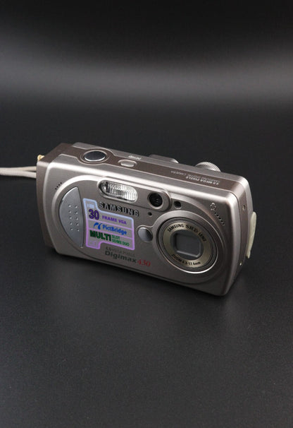 Samsung Digimax 430 Vintage Y2K 4.0MP Digital Camera, Card & Batteries - Working
