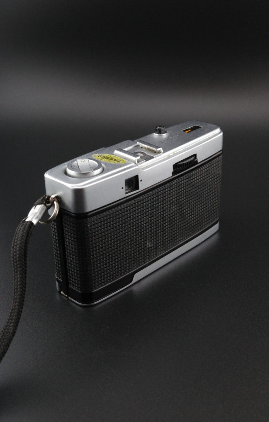 Olympus Trip 35 Vintage 35mm Film Camera - Winds, Fires With Faulty Light Meter