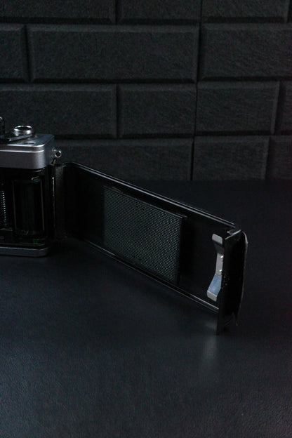 Vintage Praktica MTL 3 35mm SLR Camera + Helios 44-M f2 58mm Lens - Read Details
