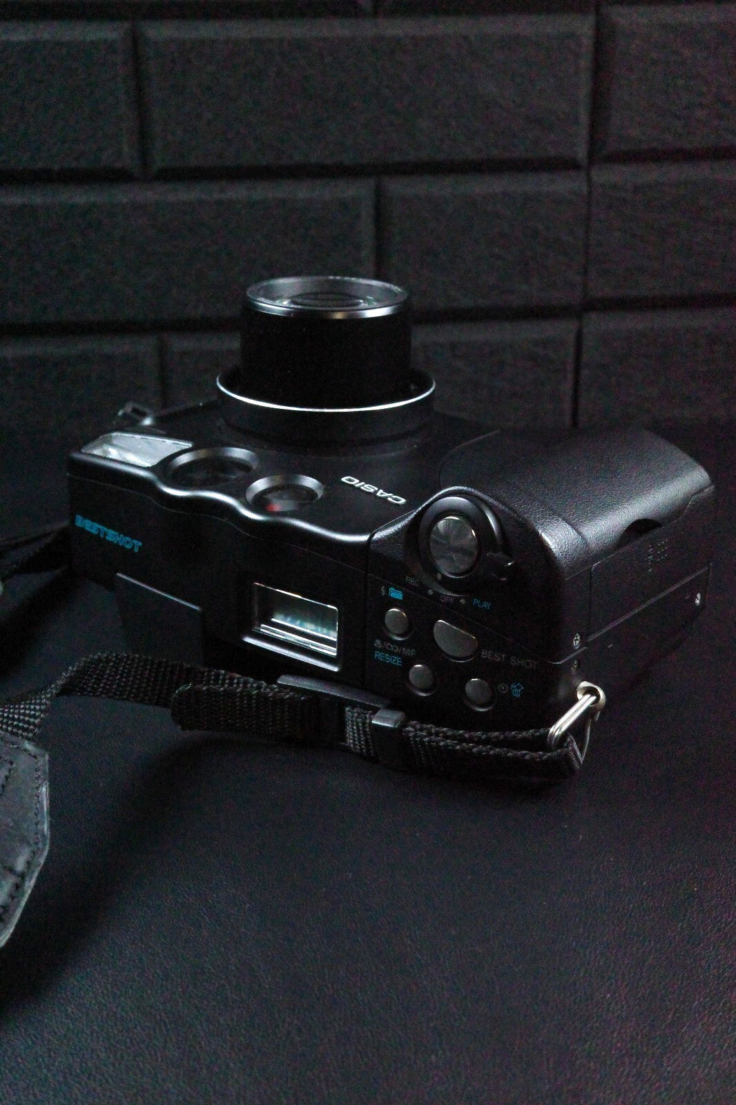 Casio BestShot QV-3500EX Vintage Y2K 3.3MP 12X Zoom Digital Camera - Near Mint