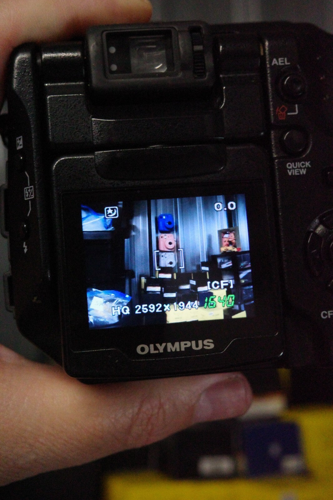 Olympus Camedia C-5060 Digital Camera 5.1MP + Card, Battery + Charger - Working