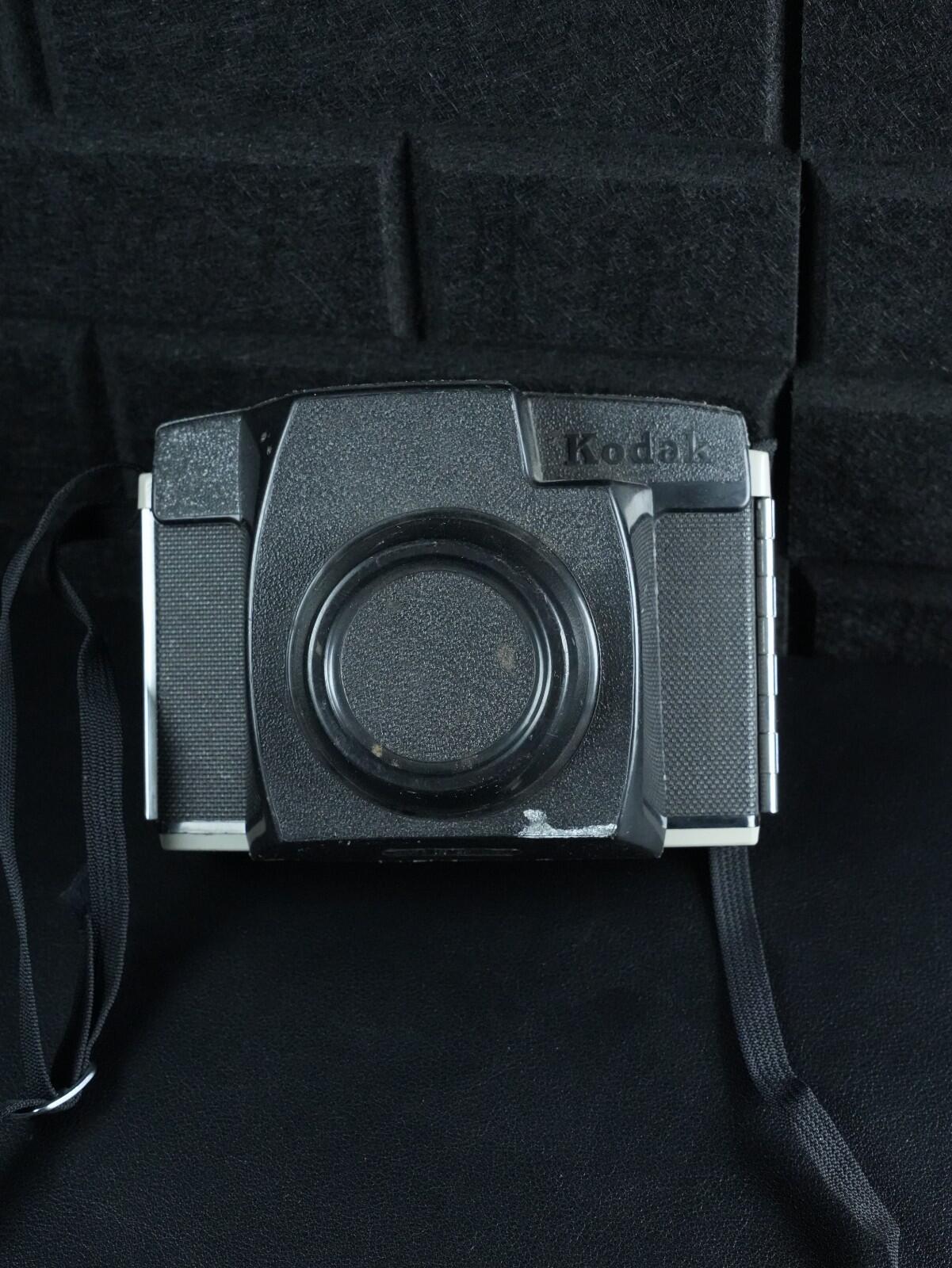 Kodak Brownie 44A Vintage 1960's 127 Film Camera & Case -  Tested & Working W540