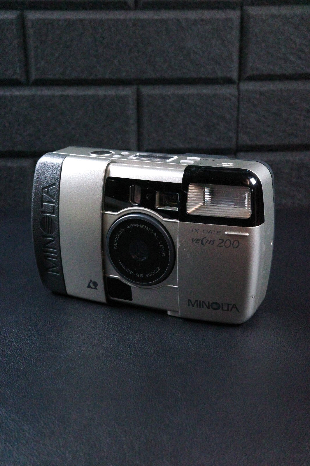 Minolta Vectis 200  IX-Date Vintage 1990's APS Film Camera - Tested & Working