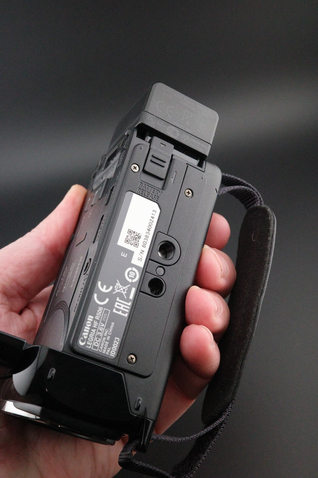 Canon LEGRIA HF R506 Full HD Camcorder Boxed Battery Charger Cables Excellent