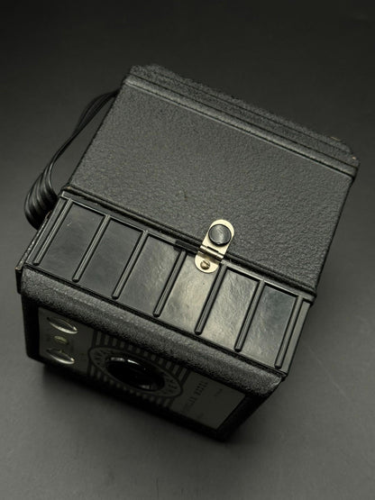 Vintage 1950's Conway Popular Model 120 Roll Film Box Camera - Faulty (F204)