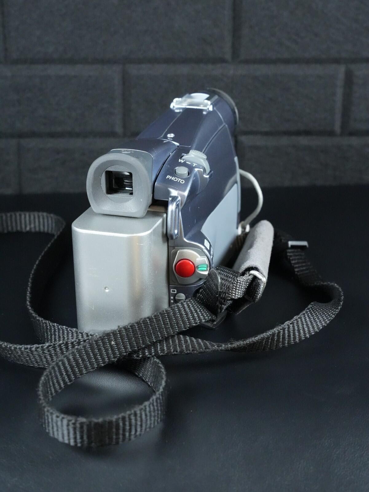 Canon MV700i MiniDV Camcorder Digital Video Camera With Night Mode - Working