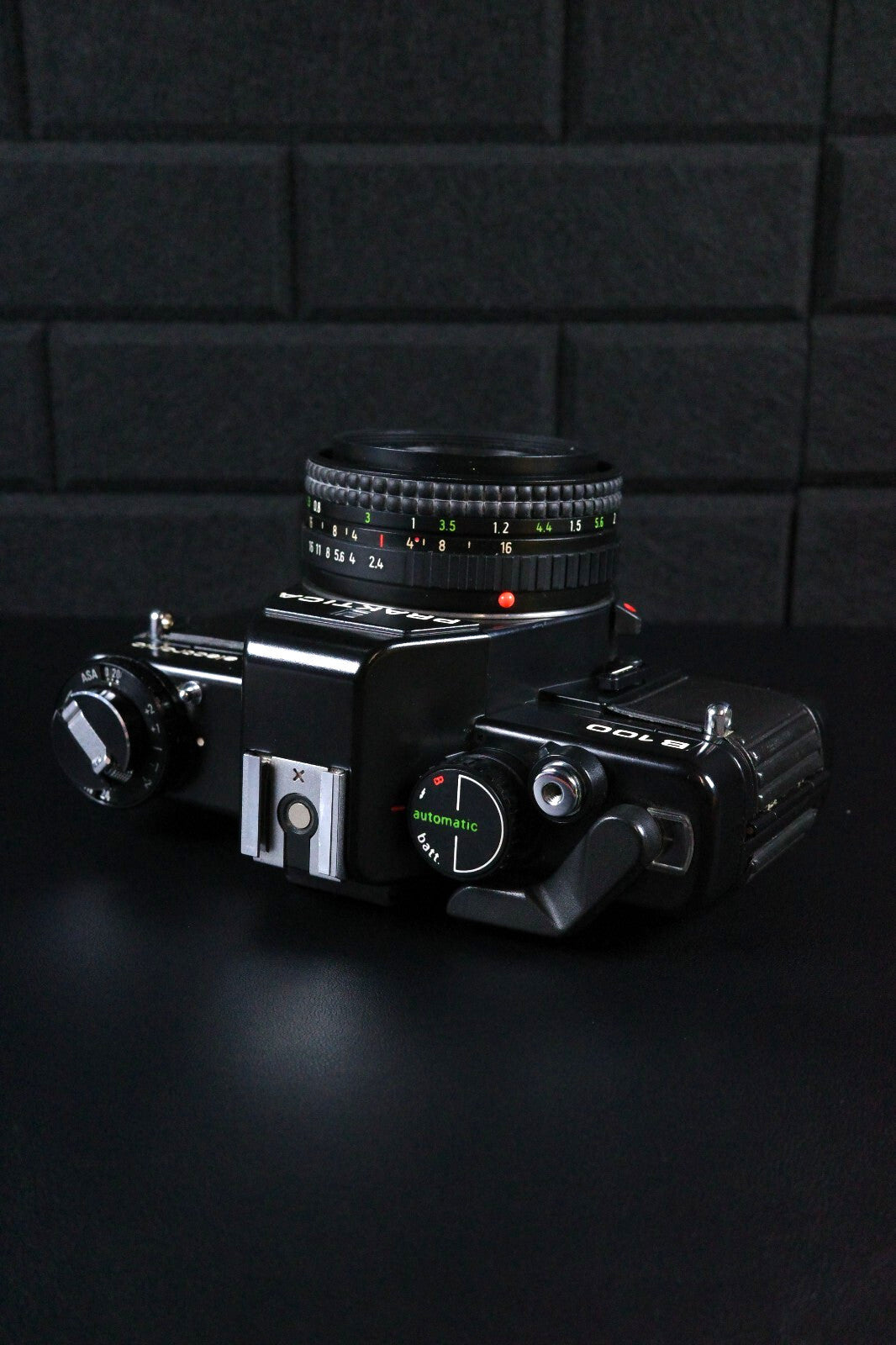 Praktica B200 Electronic 35mm Film Camera + Pentacon 50mm f2.4 Lens - Working