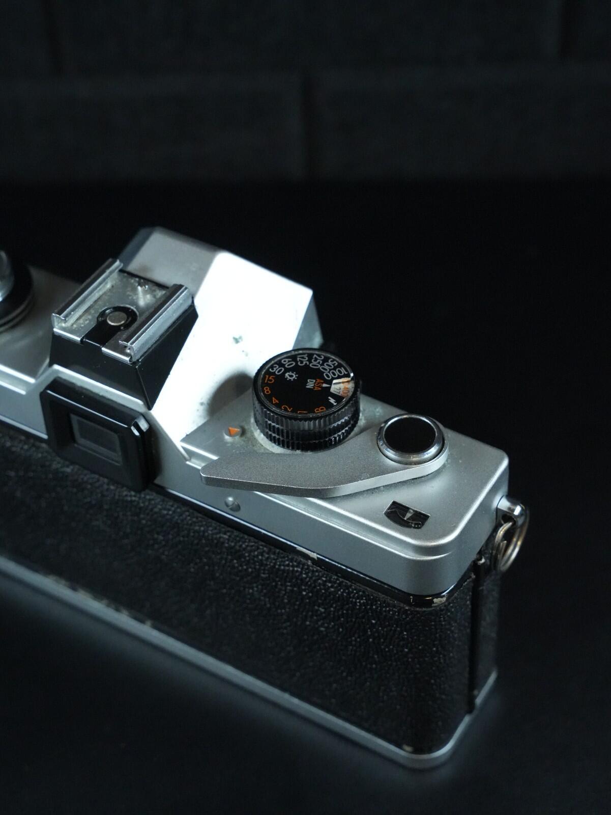 Praktica LTL Vintage 1970's 35mm SLR Film Camera Body Only - Faulty
