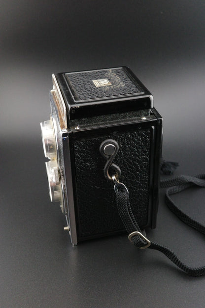 Halina Viceroy Vintage Hong Kong 1960's 120 Film 6x6 Camera - Tested & Working