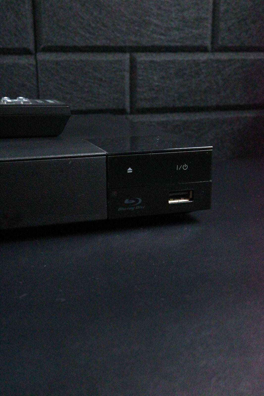 Sony BDP-S1500 Compact 1080p Blu-Ray DVD Player + Remote - Tested & Working
