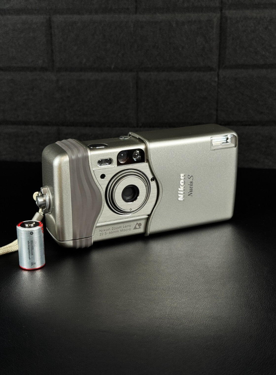 Nikon Nuvis S Vintage 2000's Y2K APS Film Zoom Camera + Battery - Working