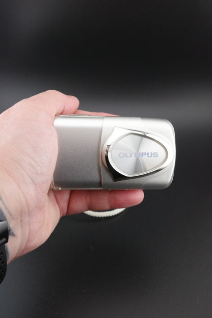 Olympus Mju 300 3.2MP Digital Camera + New Battery / Charger - Tested & Working