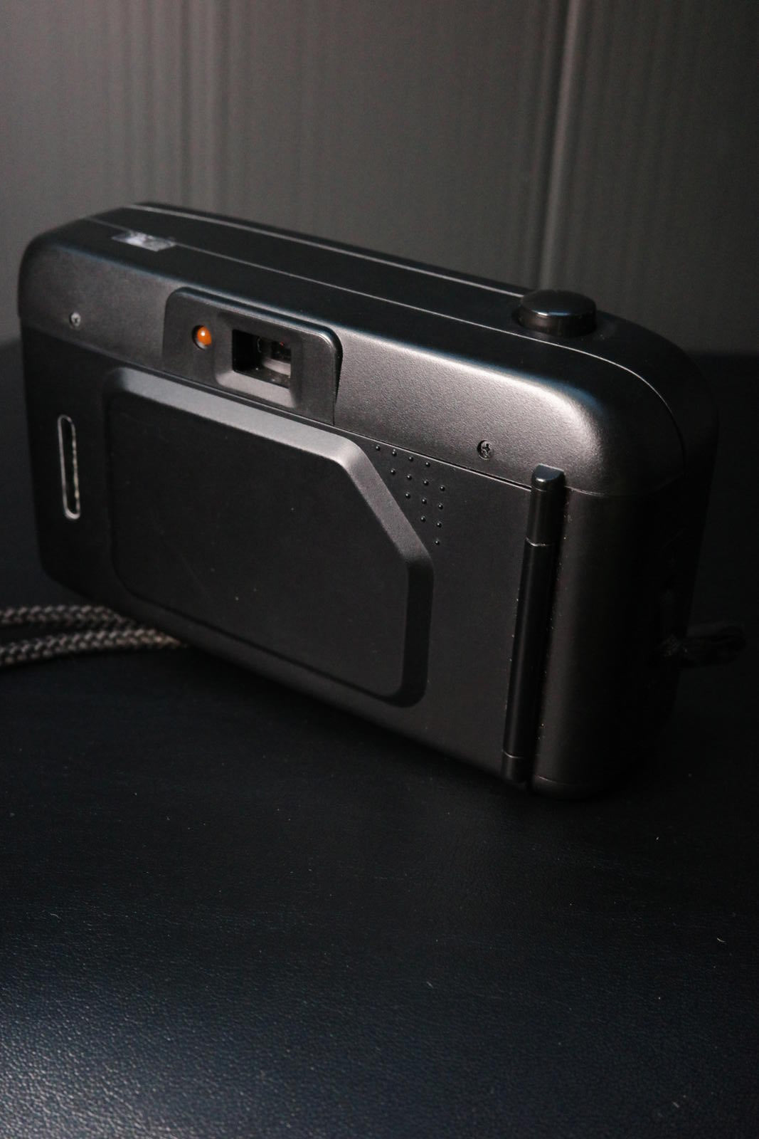 Halina Vision C-XMS 35mm Film Point & Shoot Camera + Case Tested & Fully Working