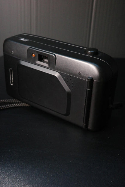 Halina Vision C-XMS 35mm Film Point & Shoot Camera + Case Tested & Fully Working